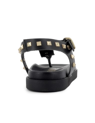 Sandalias esclava piel con tachas decorativas plana mujer negra