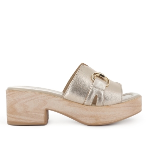 Zueco piel hebilla tacon ligero y plantilla comoda mujer dorado