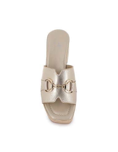 Zueco piel hebilla tacon ligero y plantilla comoda mujer dorado