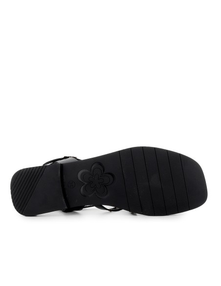 Sandalia piel tiras cruzadas con tachuelas plana mujer negra