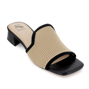 Zueco licra vivo contraste y comodo tacon medio mujer beige 2