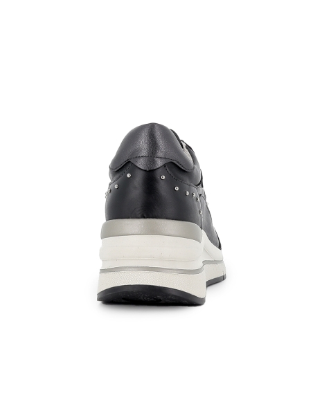 Deportiva piel tachas cordones cuña alta comoda mujer negro