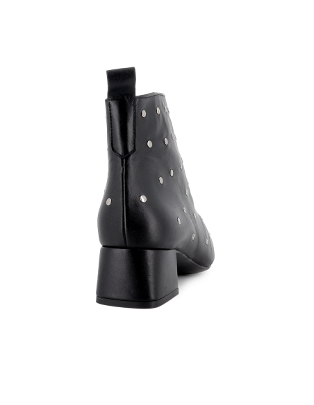 Botin piel irregular con tachas cremallera mujer negro