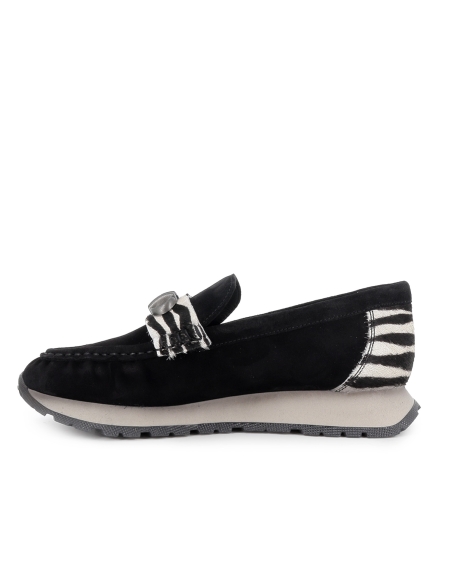 Mocasin piel con animal print antifaz bordon plano mujer negro