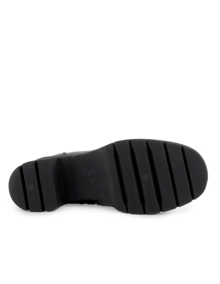 Botin piel napa cremallera y suela surcos mujer negro