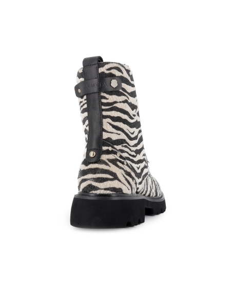 Bota militar print animal cremallera plana mujer blanca