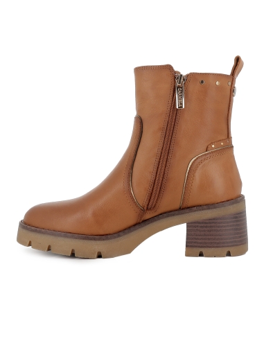 Bota piel lisa con tachas piso track y cremallera mujer camel
