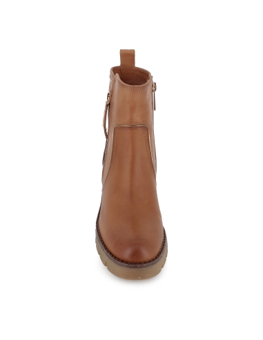 Bota piel lisa con tachas piso track y cremallera mujer camel