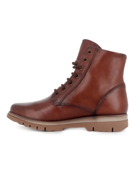 Bota militar piel tachas y cremallera suela plana mujer cuero