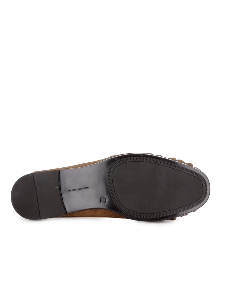 Mocasin piel ante suela flexible detalle borla mujer camel