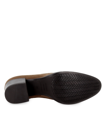 Bota alta licra tacon recto bajo horma redonda mujer beige